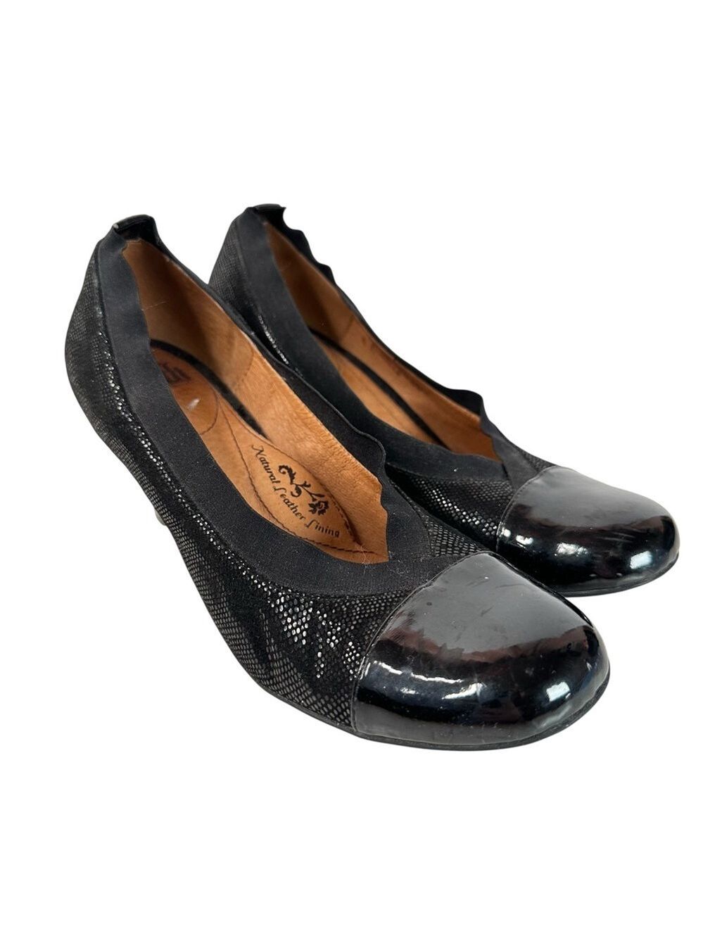 Sofft Black Round Toe Pumps 9.5 Elastic Trim Slip On Heels Office Classic Chic